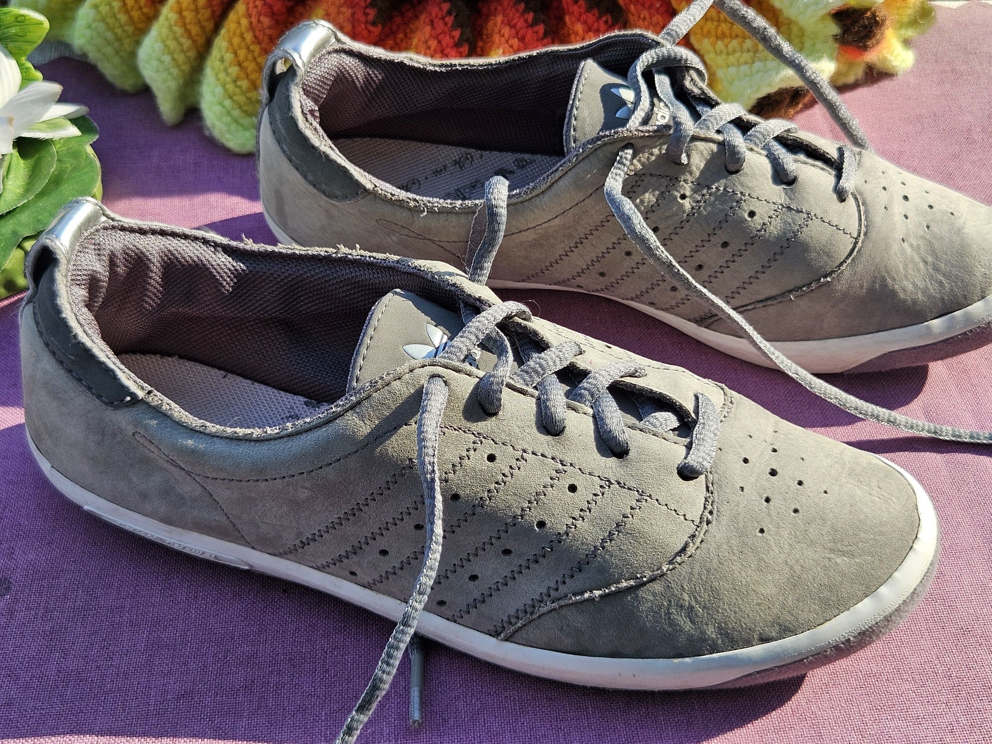 Adidas кецове естествена кожа