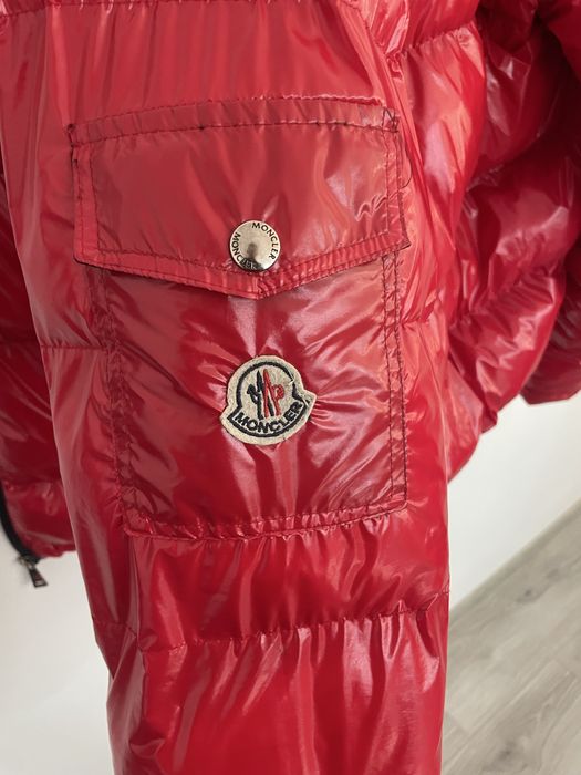 Geaca Moncler originala Model Red Label de vamzare