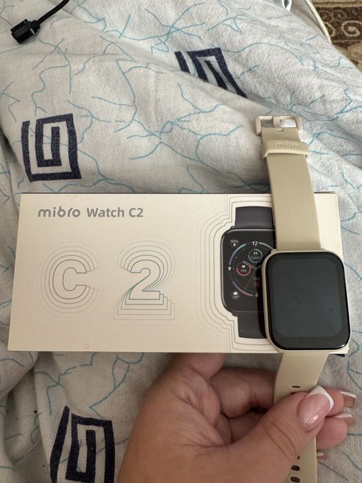 Продам часы mibro watch c2