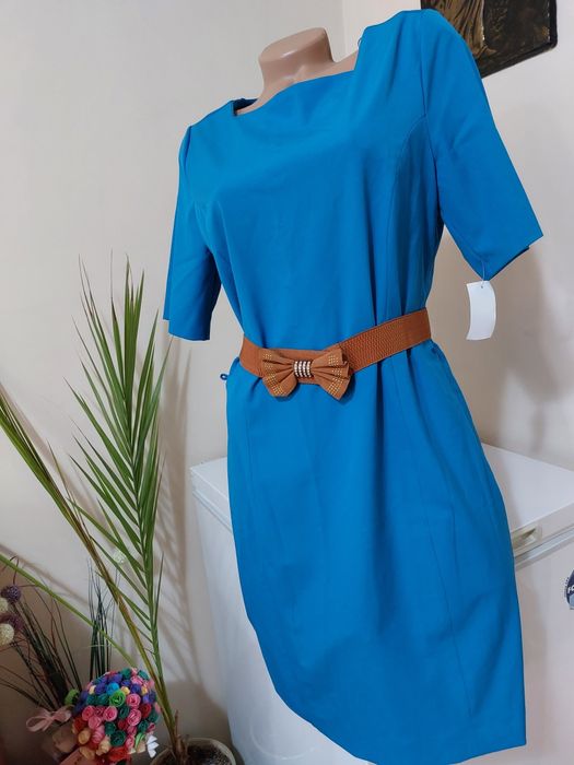 Стилна синя рокля