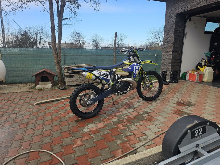 De vânzare Husqvarna 300 TPi 2018 – în stare excelentă!