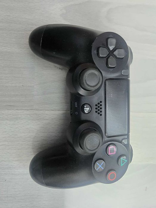 Джойстик PS4 Dualshock 4