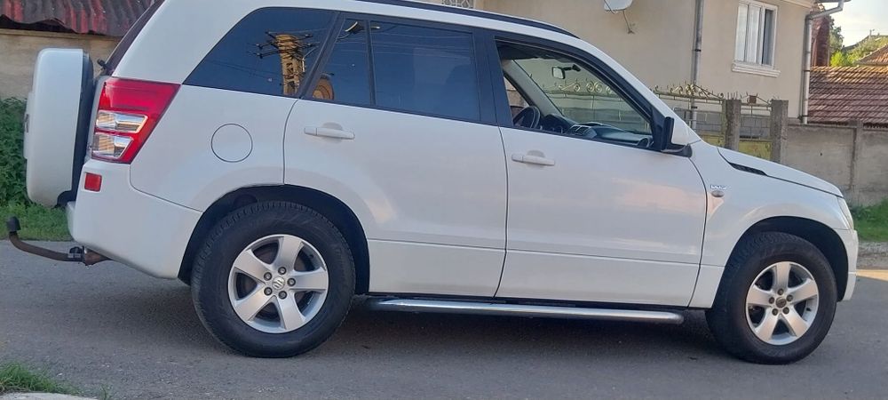 Susuki grand  vitara Diesel 1900 cm  .
