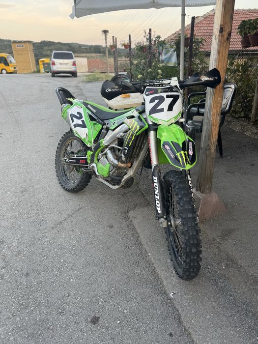 Продавам личния си мотор kx250f