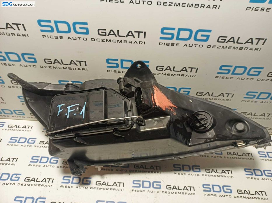 Far Stanga EUROPA FARA Xenon Ford Focus 1 FL Facelift 2002 - 2005 Cod 2M51-13101-BB [L0949]