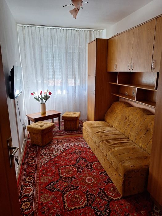 Apartament 3 camere de închiriat/vânzare