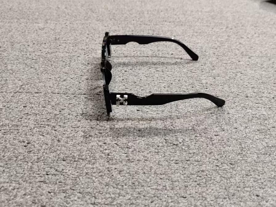 ochelari off white