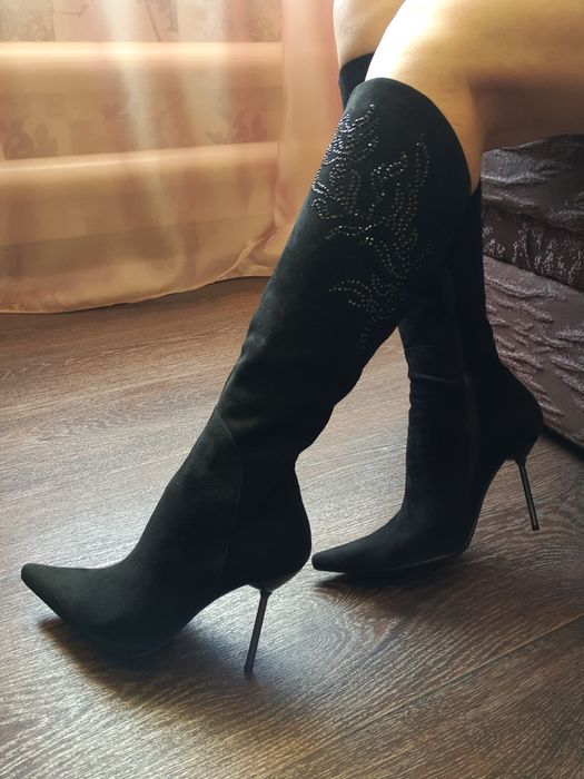 Сапоги натуральная замша новые.