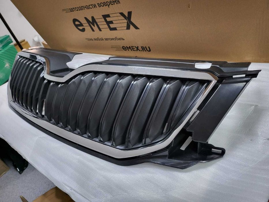 Решетка радиатора Skoda Octavia A7