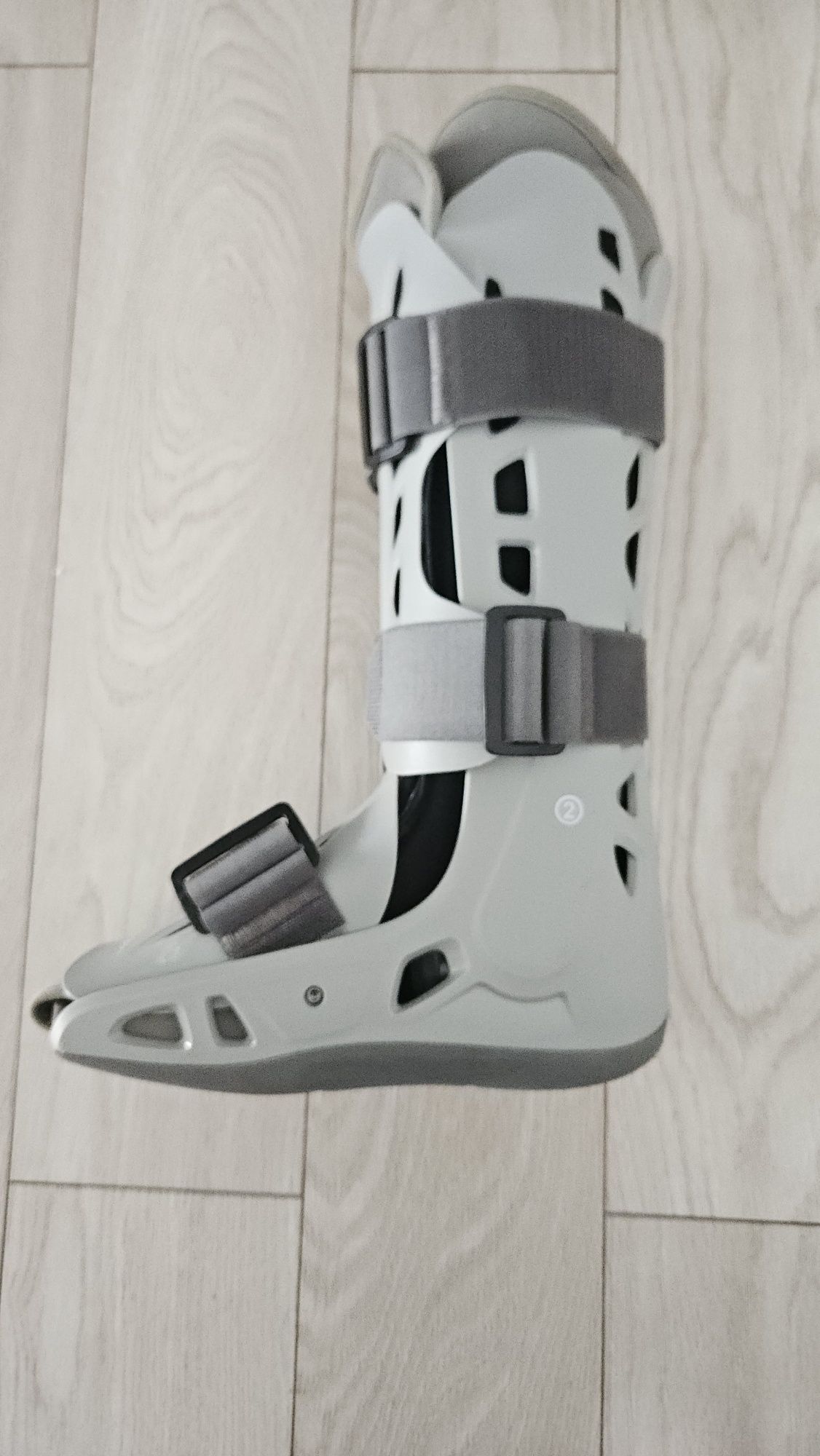 Cizma de imobilizare Aircast Elite
