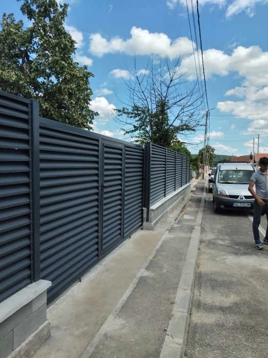 Garduri din panou stil jaluzea, șipcă metalica, tabla, BCA, plasa
