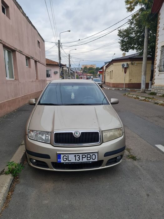 Vând skoda fabia