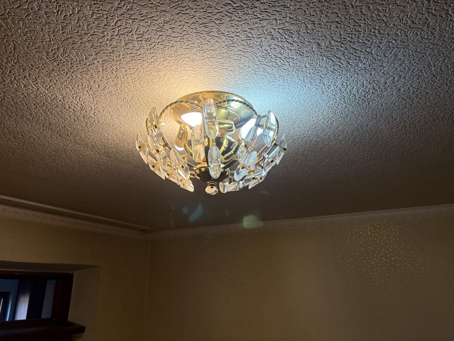 Хрустальная люстра