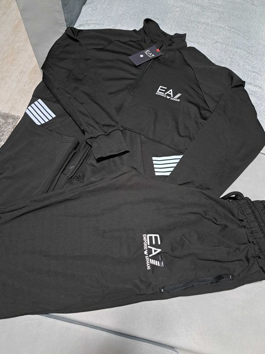 Спортен екип Emporio Armani, XXL