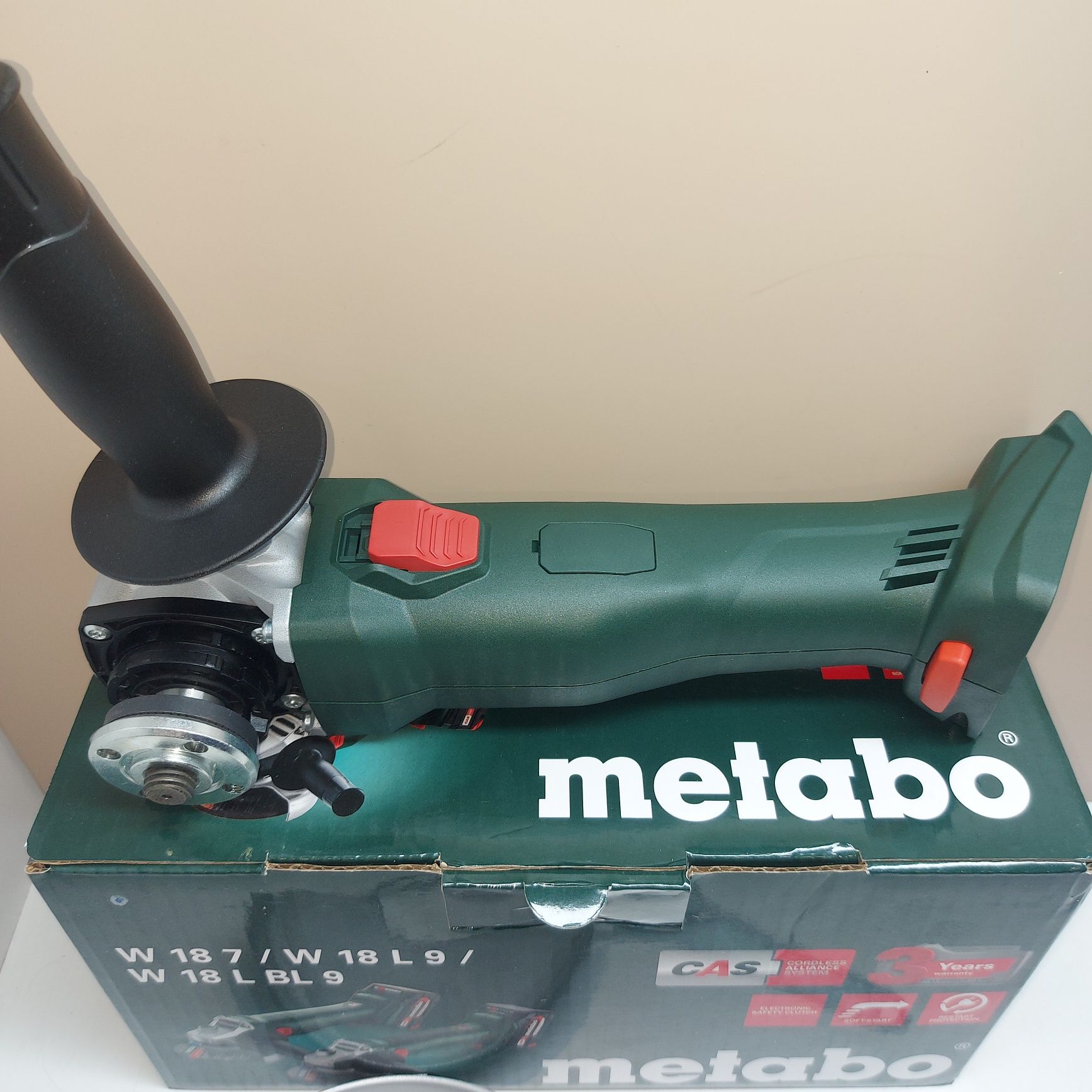 Акумулаторен ъглошлайф Metabo W18 7-125