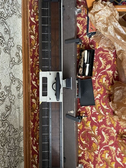 Вязальная машинка Нива 1