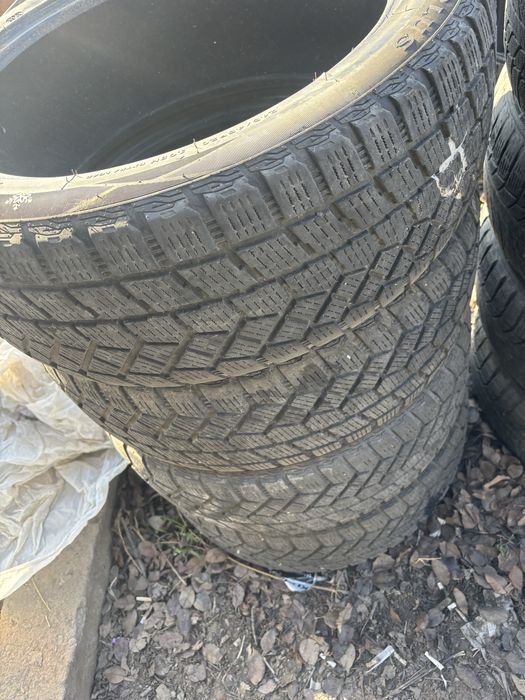 Продам шины зима р20