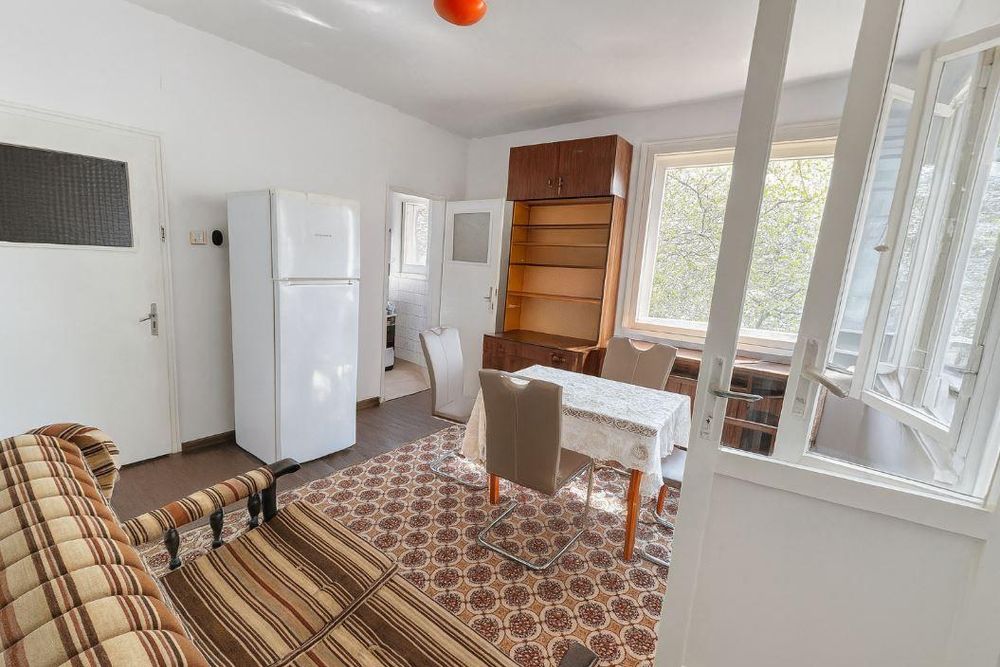 Етаж от къща в района на Трошево!