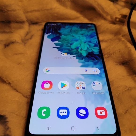 Хороший Самсун S20FE
