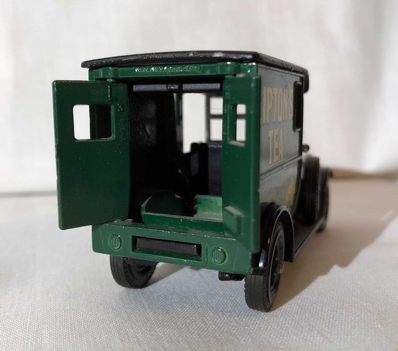Matchbox Models of Yesteryear - Y5 1927 Talbot Van - Liptons Tea