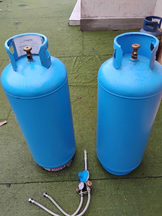 Vând butelii pentru centrala de 80 l