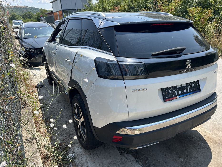 Peugeot 3008 1.5HDI 2022г За части!!!