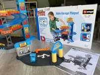 Писта, гараж, паркинг Hot Wheels, Fisher Price, Burago