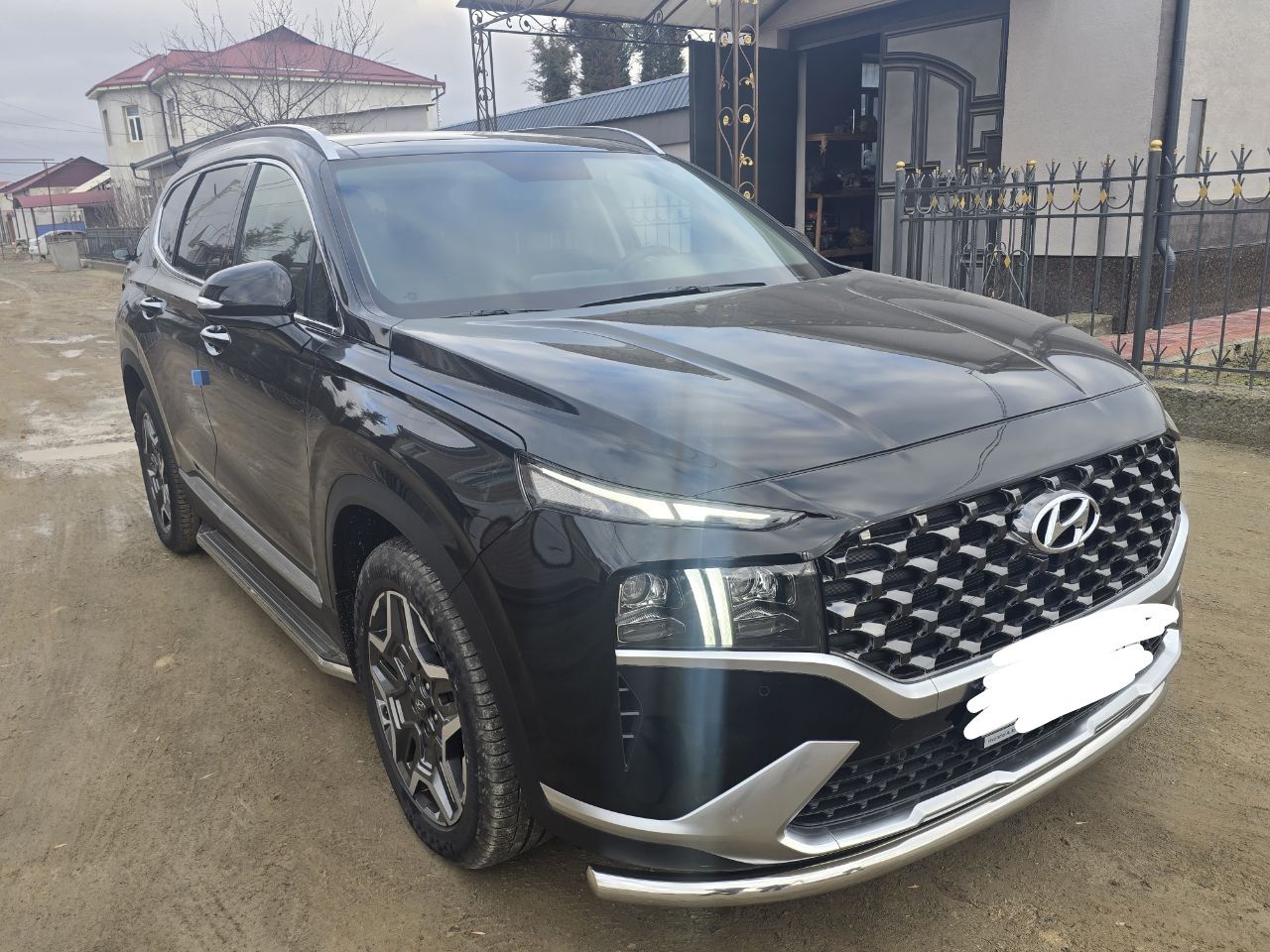 Hyundai Santa Fe satiladi