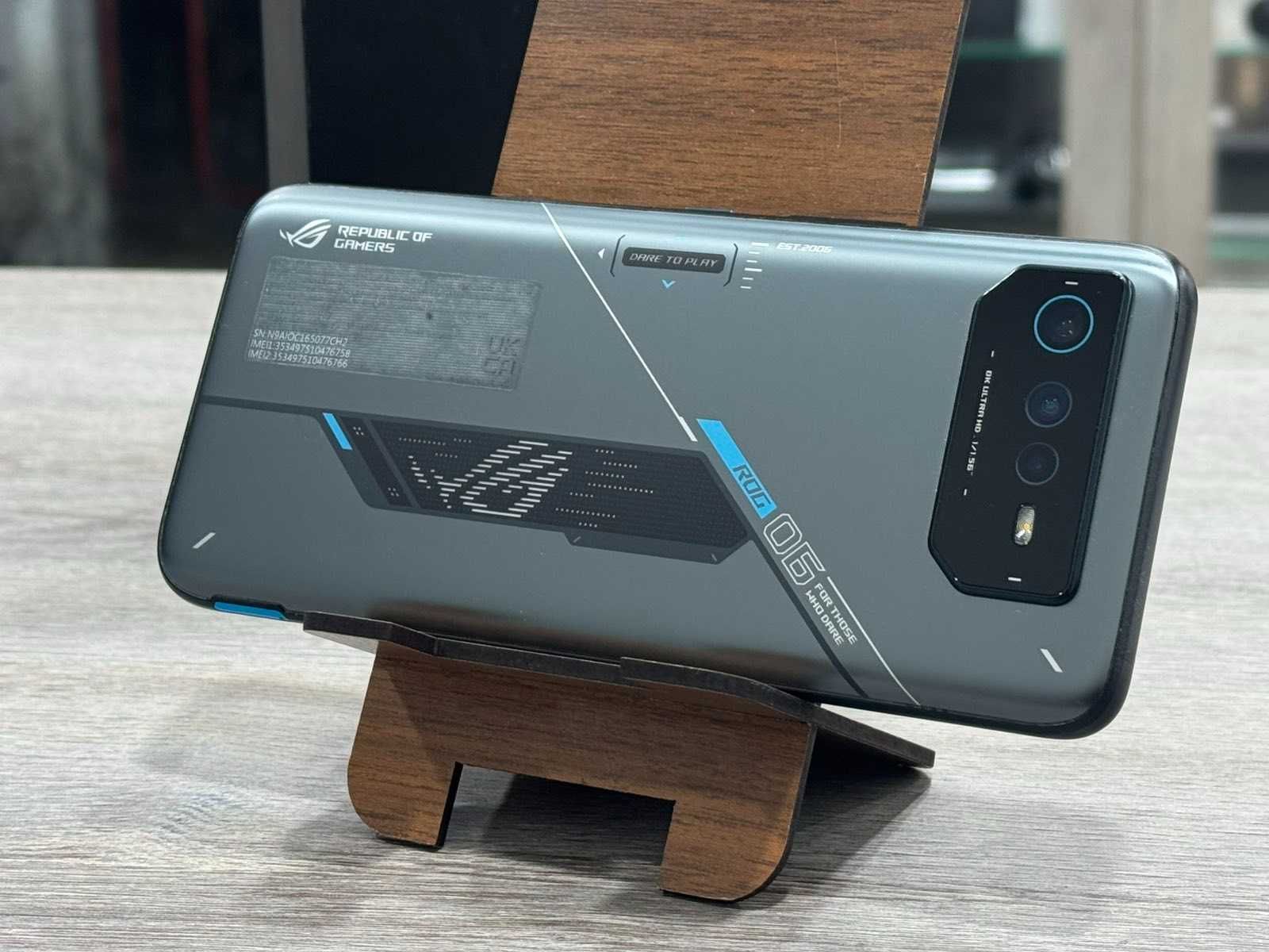 Телефон Asus Rog Phone 6 / 256GB / Гаранция