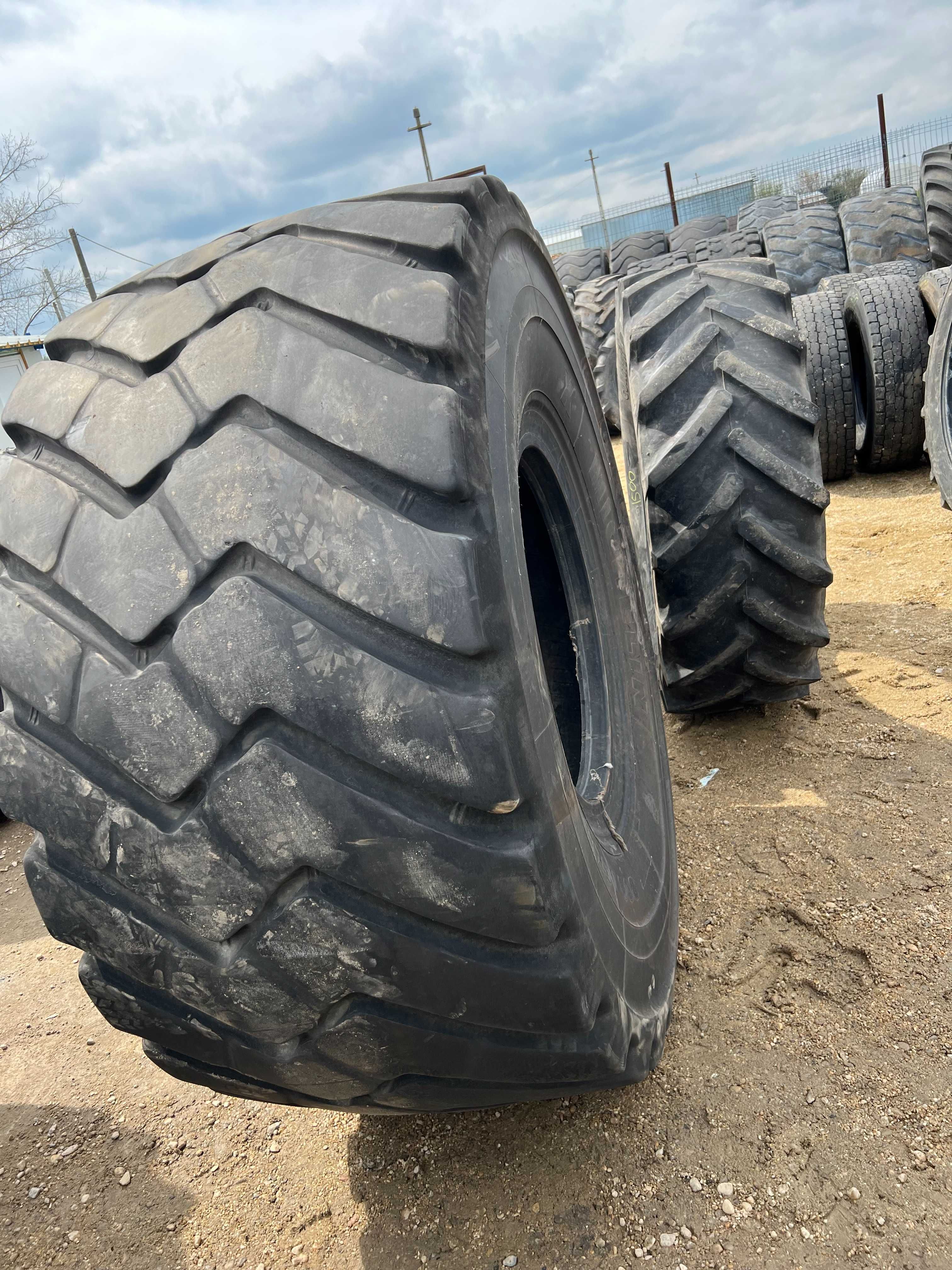 Cauciuc 800/65 R29 Michelin