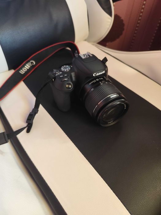 Canon Eos 200D+Пълен комплект за фотография.