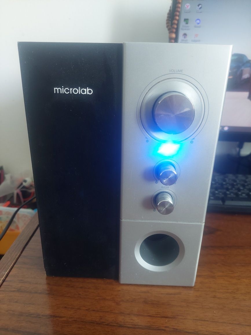 Продам самбуфер Microlab