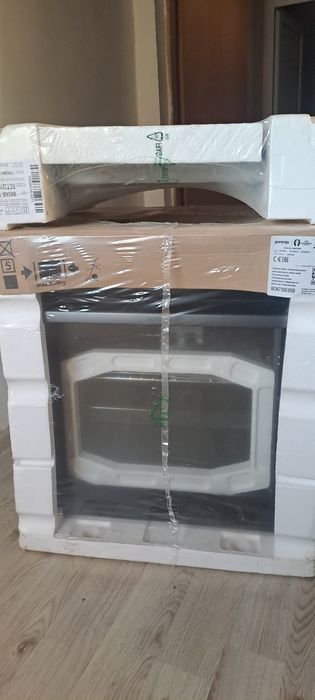 Фурна и керамичен плот за вграждане Gorenje BO6735E05B / ECT321BSC