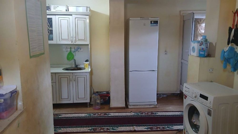 Яшнабадском участок вдоль дороги 1,3сотки