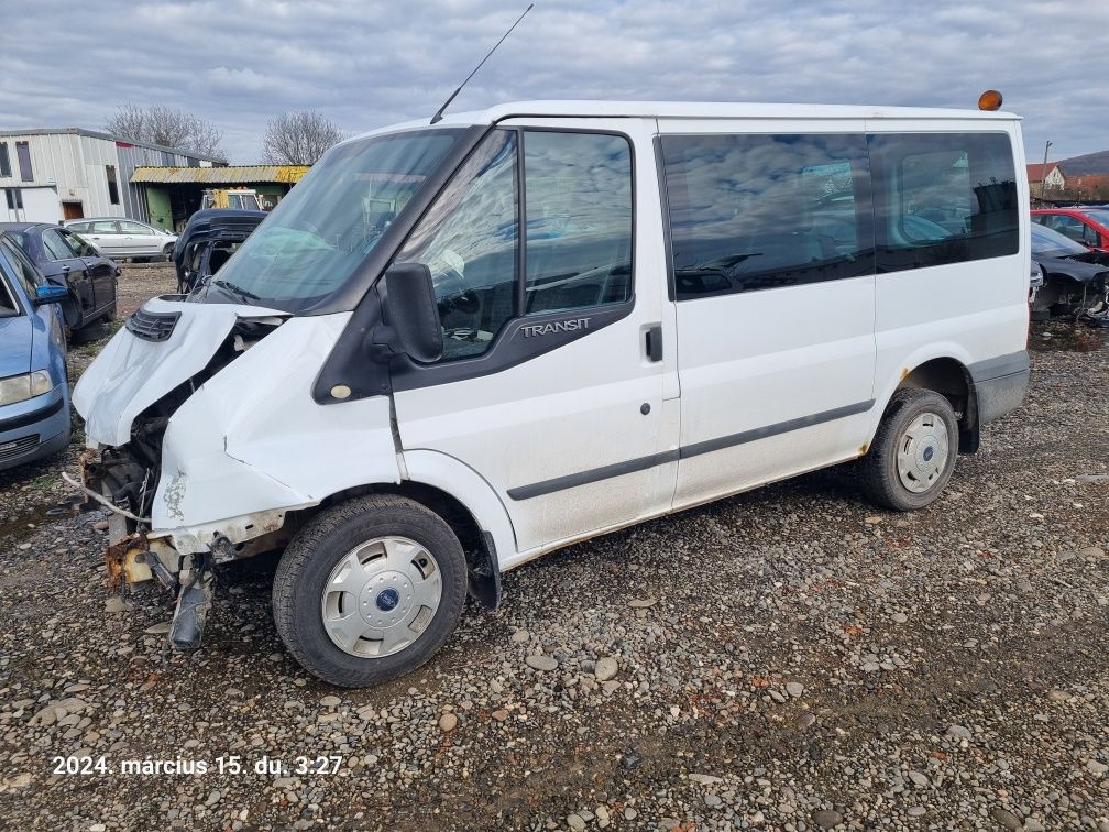 Cârlig remorcare Ford Transit 2.2 TDCI 2011