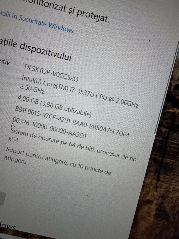 Laptop Lenovo i7 touchscrenn