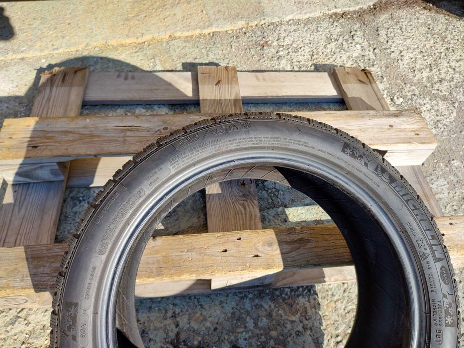 225/45/18 МИшелин Пилот Алпин 2019г 4,5мм Рън Флат Проверена единичка