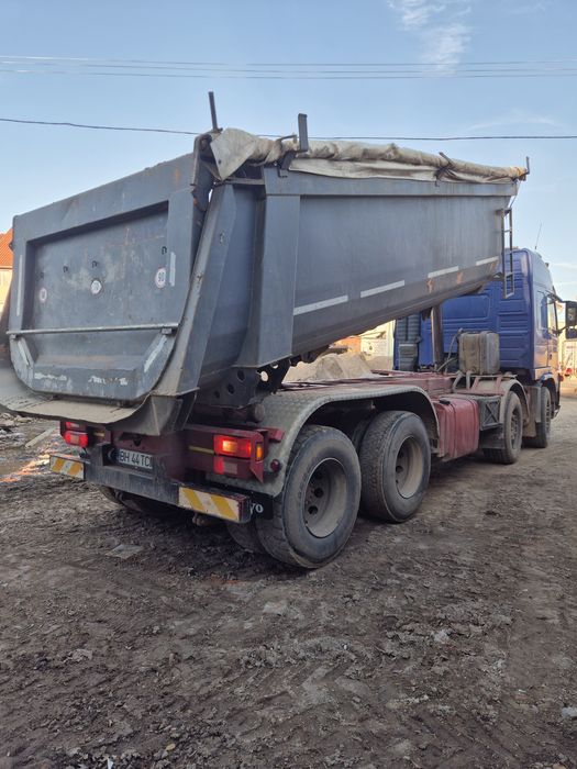 Volvo 8x4 basculabil an 2005