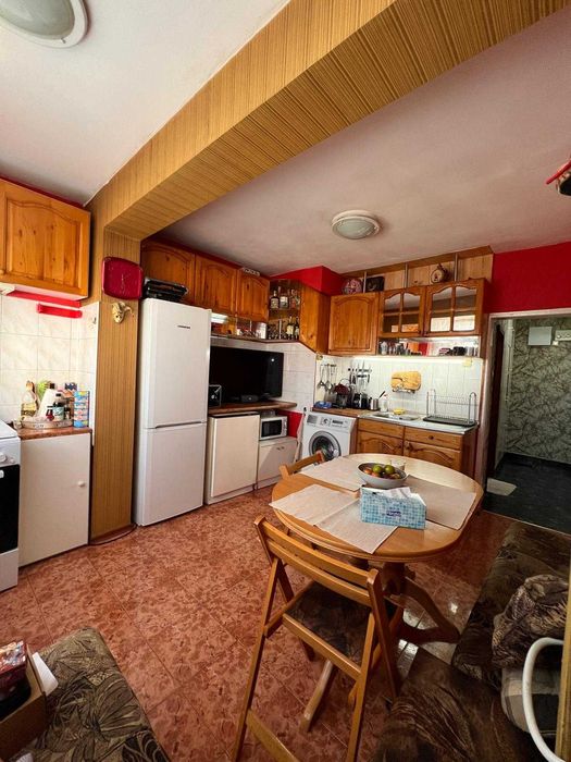 Продава се тристаен апартамен – в центъра на град Плевен