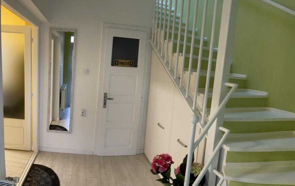 Oportunitate!! De vanzare o casa 5 camere central  zona Nymphea.