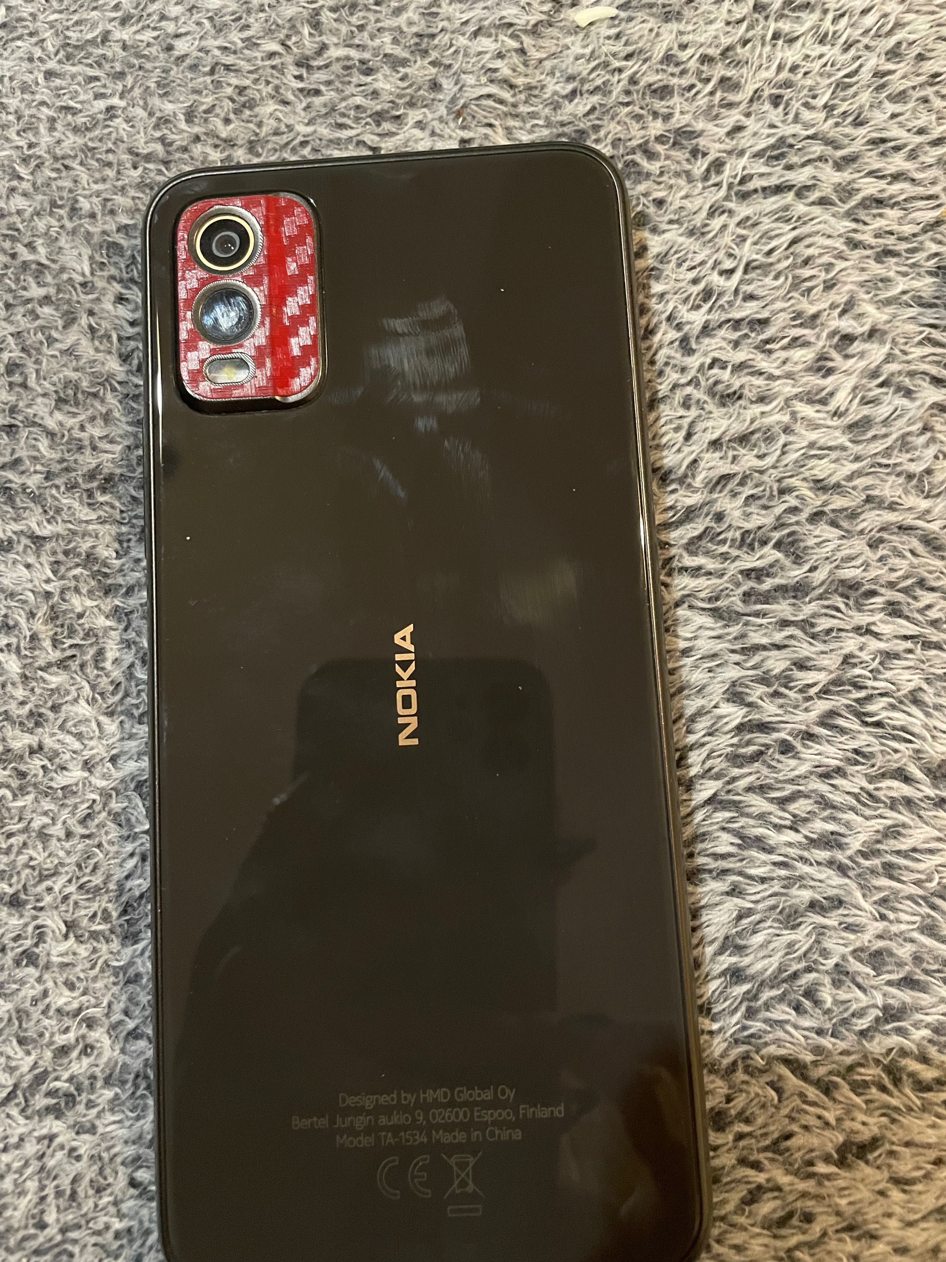 Телефон Nokia c32