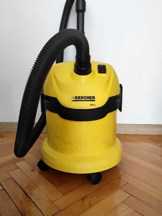 Прахосмукачка Karcher WD2