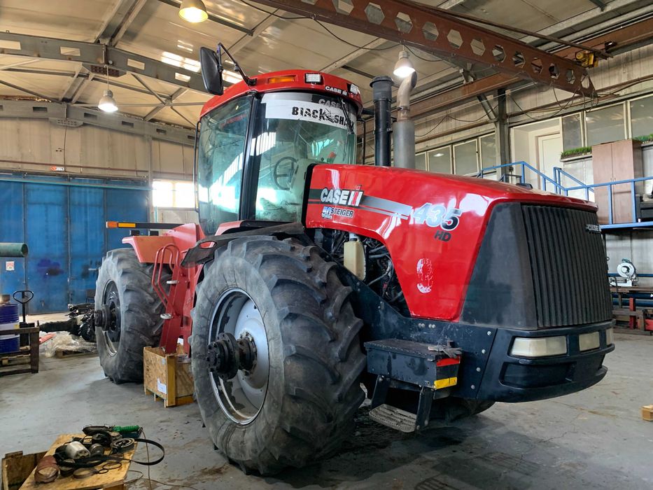 Трактор Case IH Steiger 435