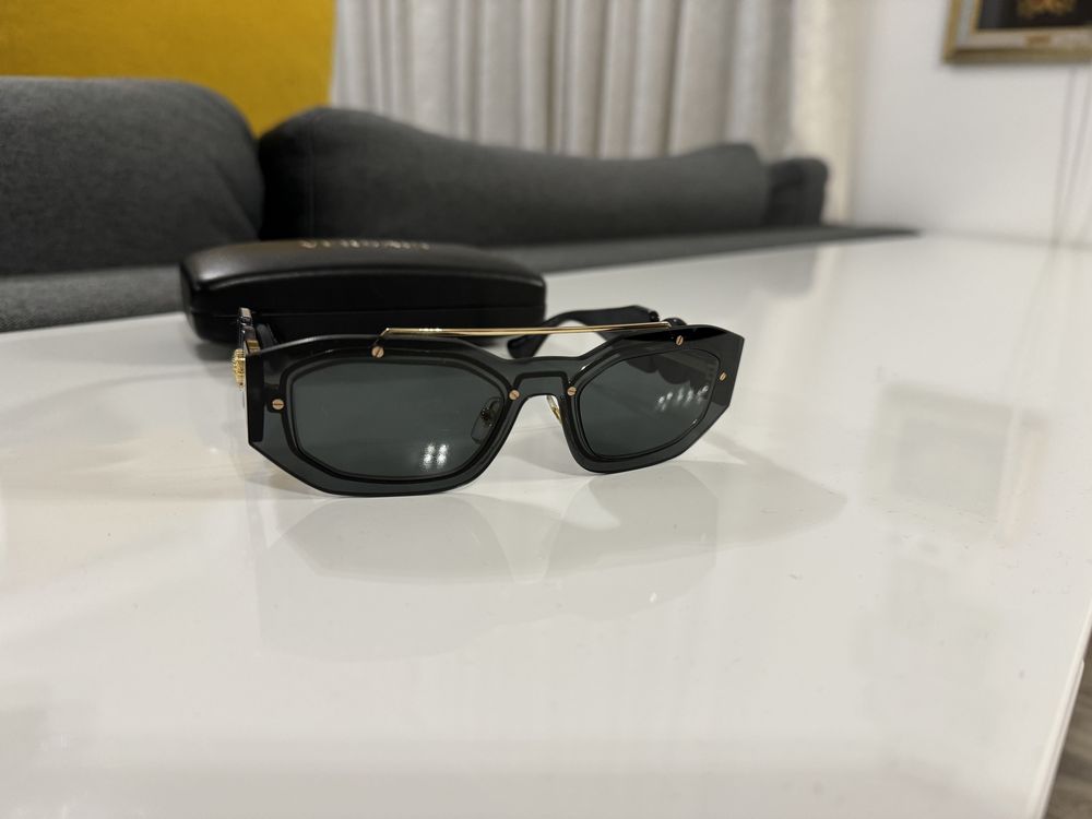 Слънчева очила VERSACE V2235