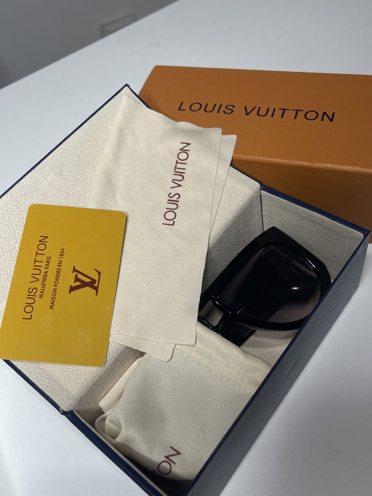 *Model RAR* Louis Vuitton Selby LV ochelari soare