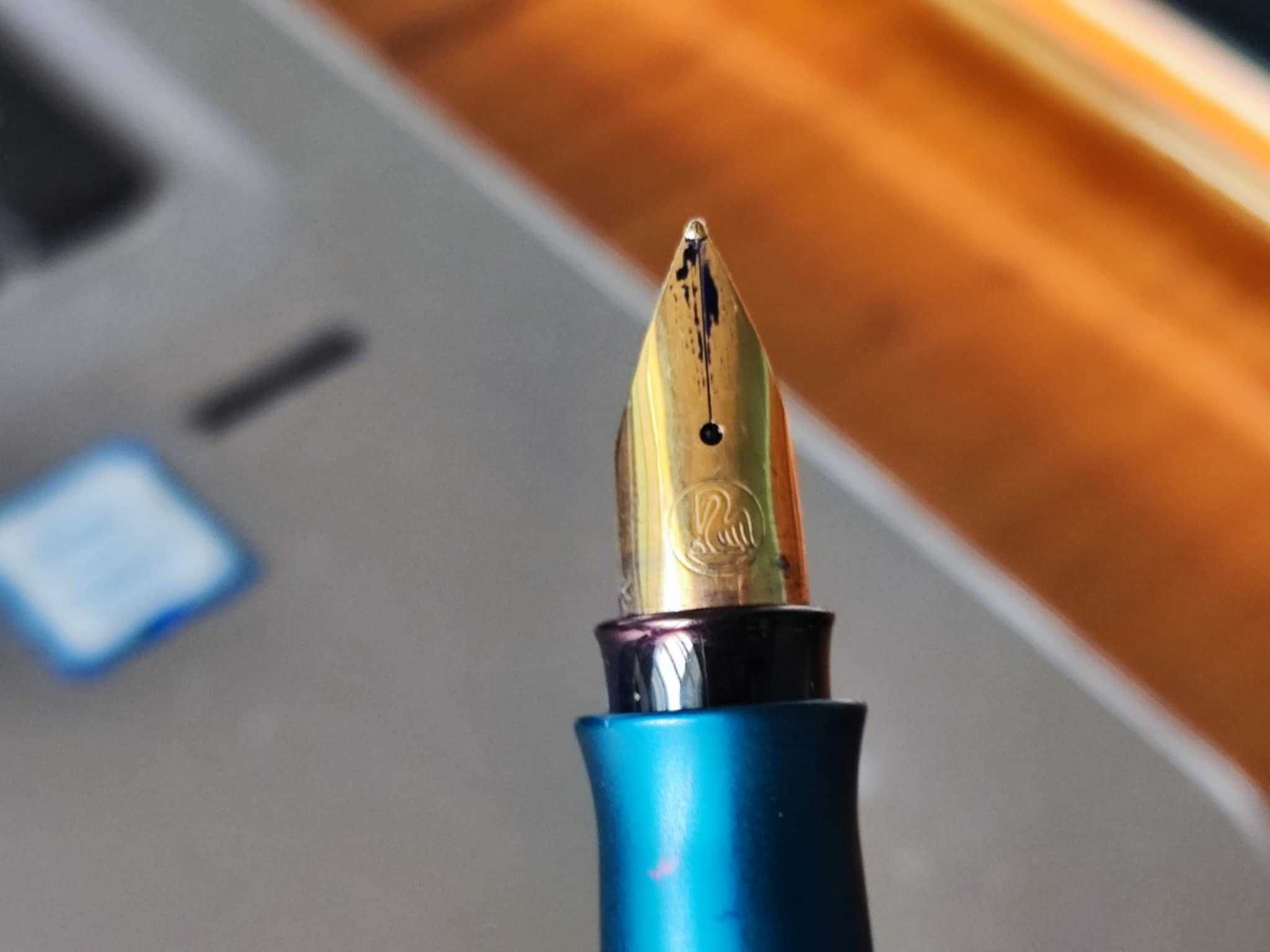 Писалка Pelikan Epoch R360 Emerald Green