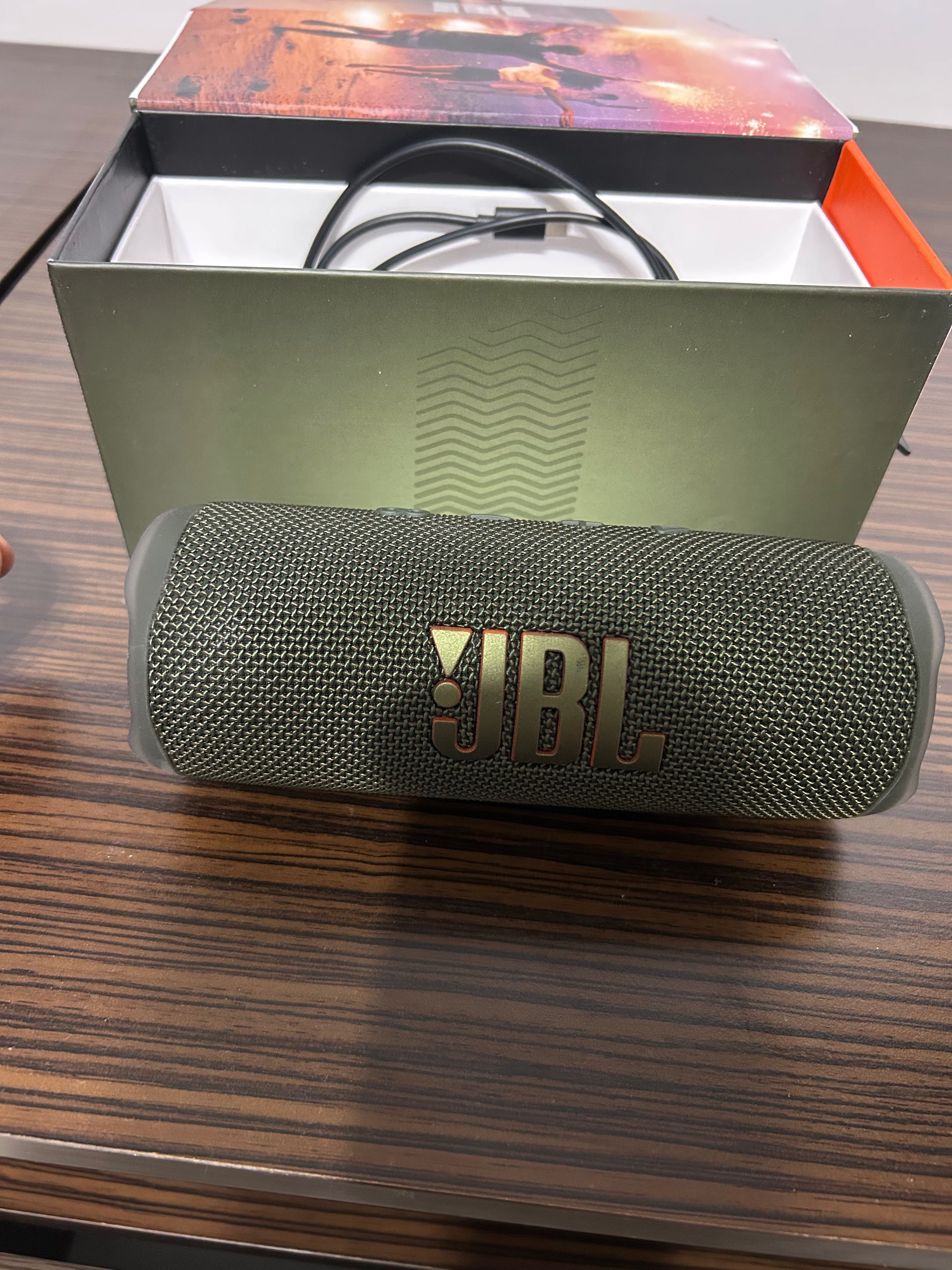 Boxa Jbl portabila