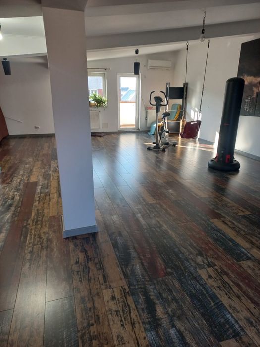 Proprietar inchiriez casa P+1+M