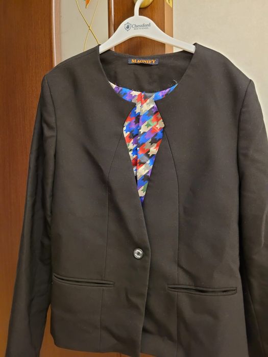 Женский пиджак..