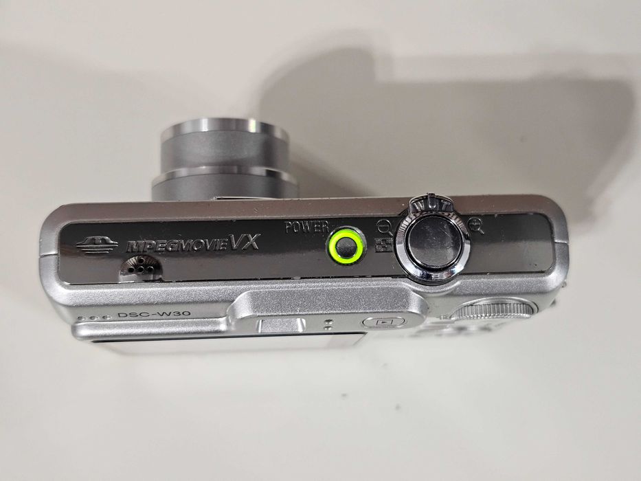 Aparat foto digital compact Sony DSC W30